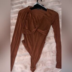 Lulus Brown Twist Front Long Sleeve Bodysuit Size M